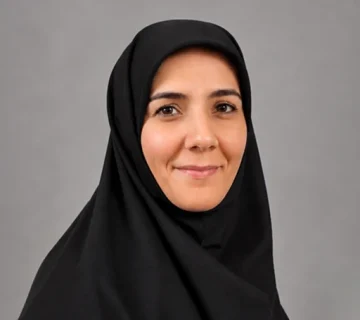 میترا ملایی 360x320